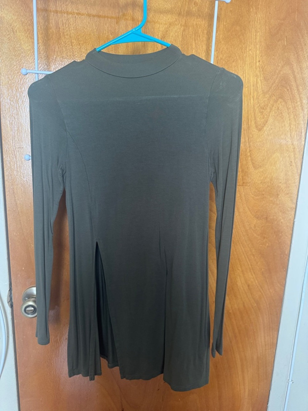 Lulu's Olive Green Long Sleeve Side-Slit Top